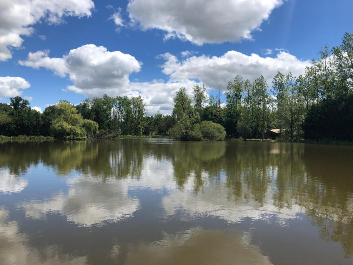 Tente Lodge Jacuzzi Privatif En Pleine Nature Thiel-sur-Acolin 외부 사진