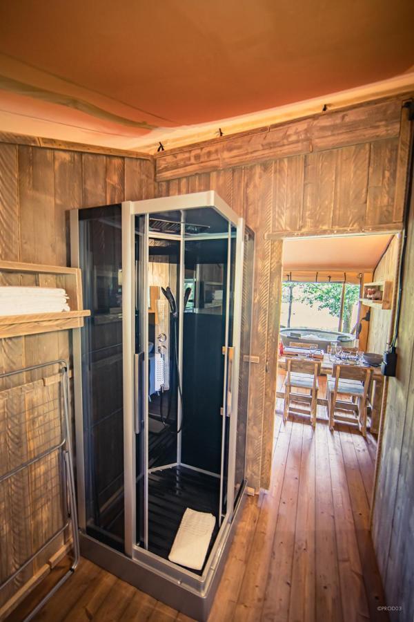 Tente Lodge Jacuzzi Privatif En Pleine Nature Thiel-sur-Acolin 외부 사진