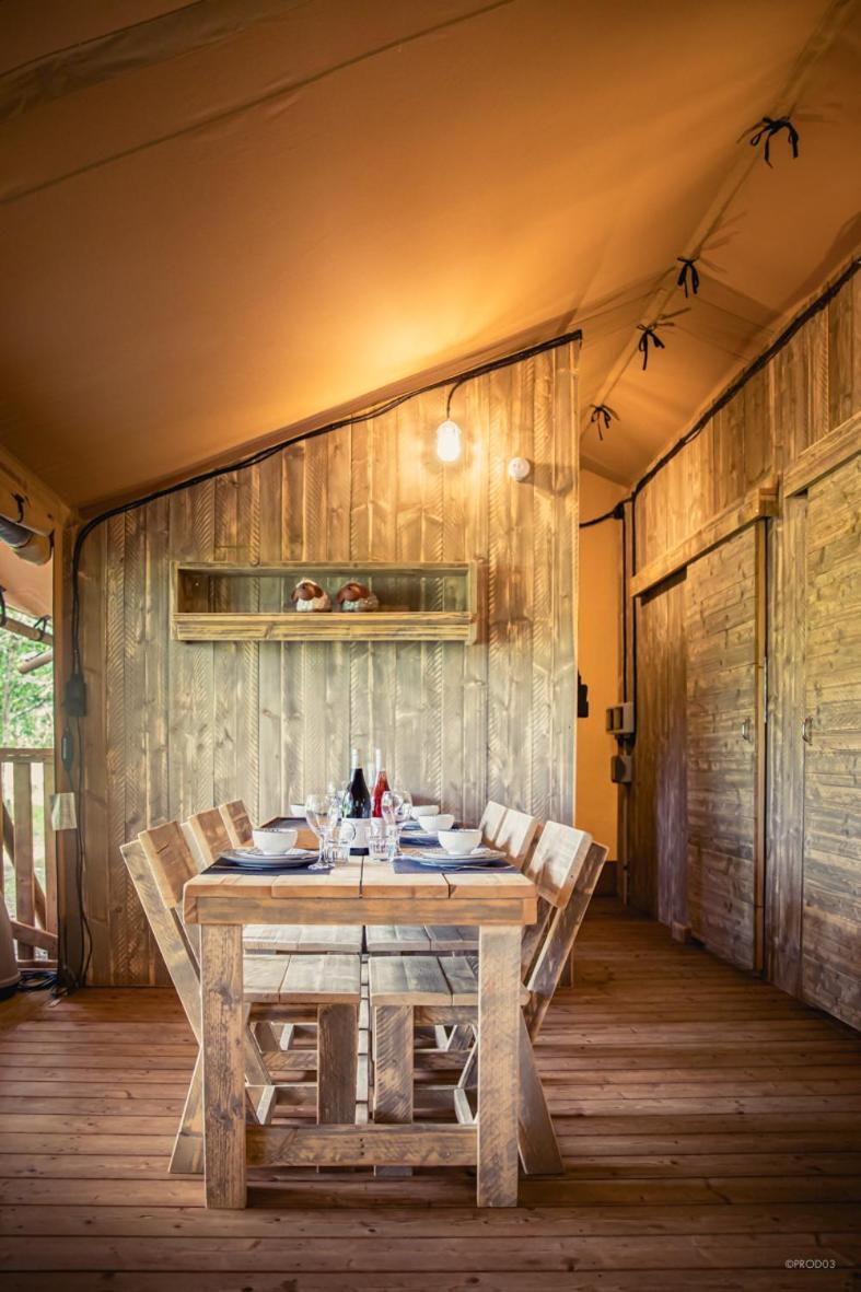 Tente Lodge Jacuzzi Privatif En Pleine Nature Thiel-sur-Acolin 외부 사진